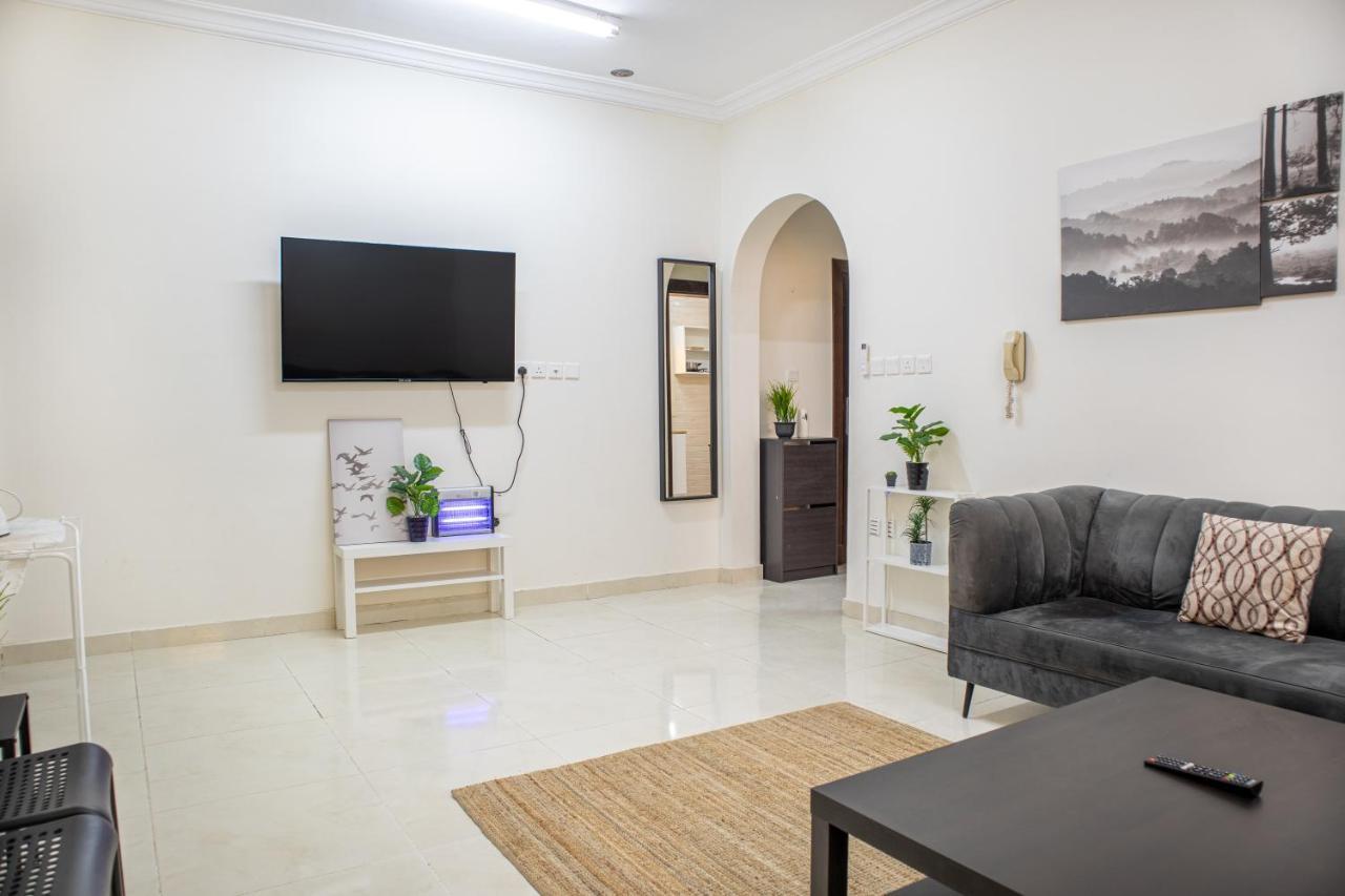 Luxurious Family 3 Bedroom Apartments 10 Mins Drive To Al-Masjid Nabawi - Nozol Noor 1 Medina Kültér fotó