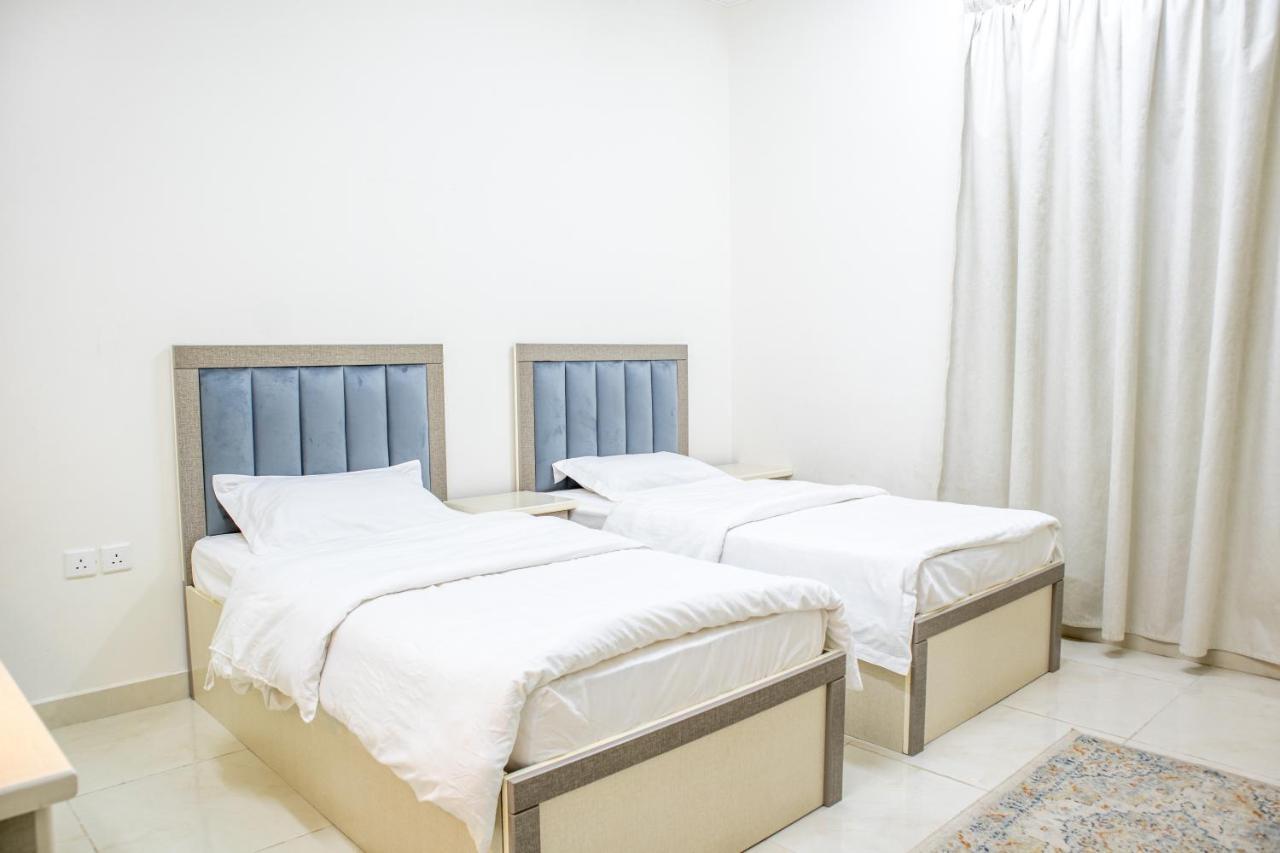 Luxurious Family 3 Bedroom Apartments 10 Mins Drive To Al-Masjid Nabawi - Nozol Noor 1 Medina Kültér fotó