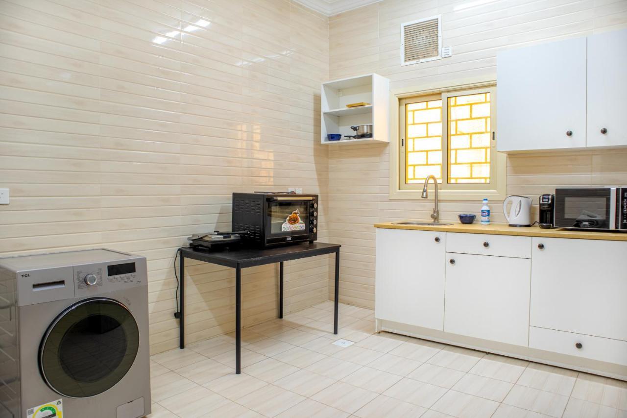 Luxurious Family 3 Bedroom Apartments 10 Mins Drive To Al-Masjid Nabawi - Nozol Noor 1 Medina Kültér fotó