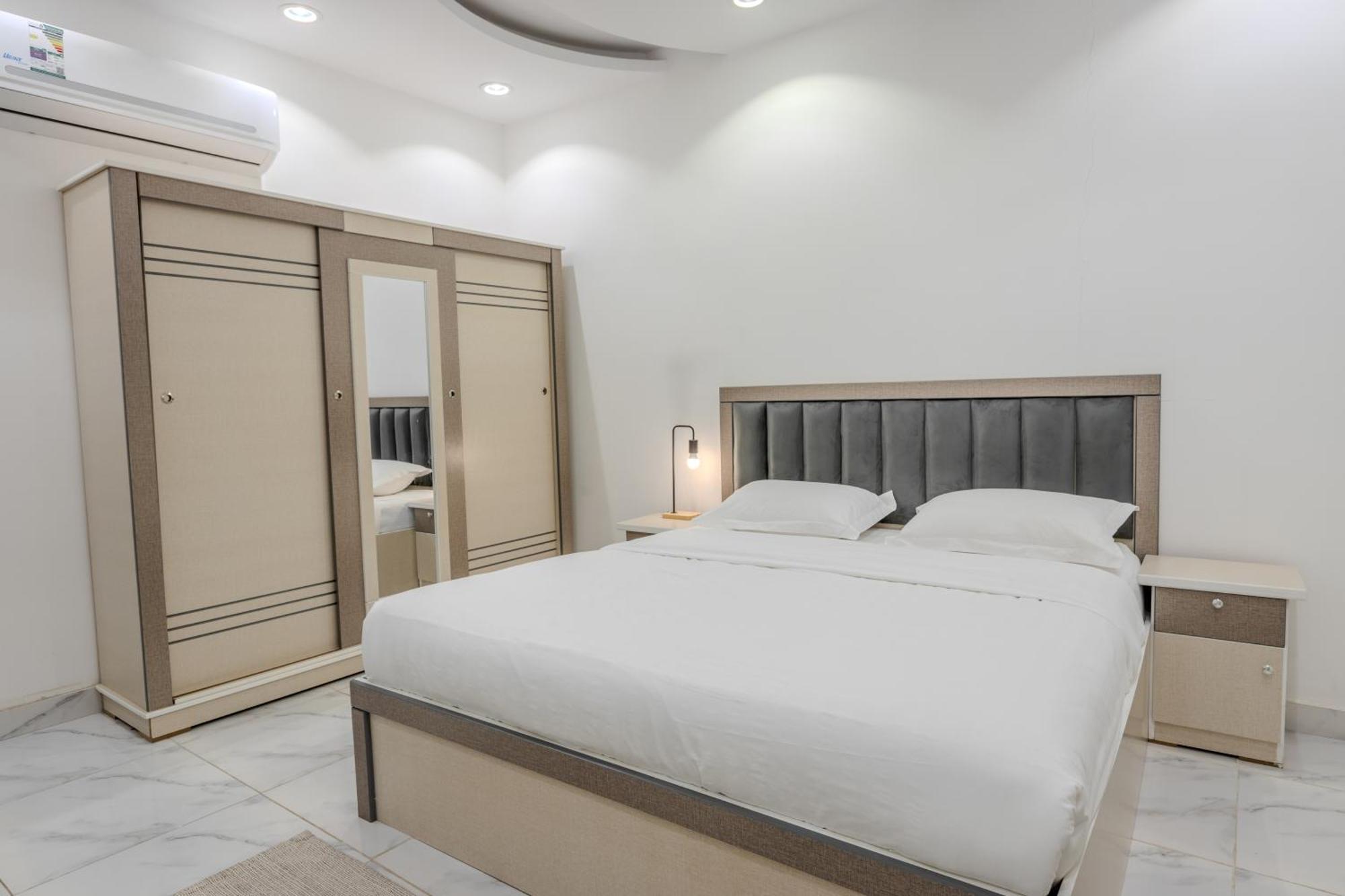 Luxurious Family 3 Bedroom Apartments 10 Mins Drive To Al-Masjid Nabawi - Nozol Noor 1 Medina Kültér fotó