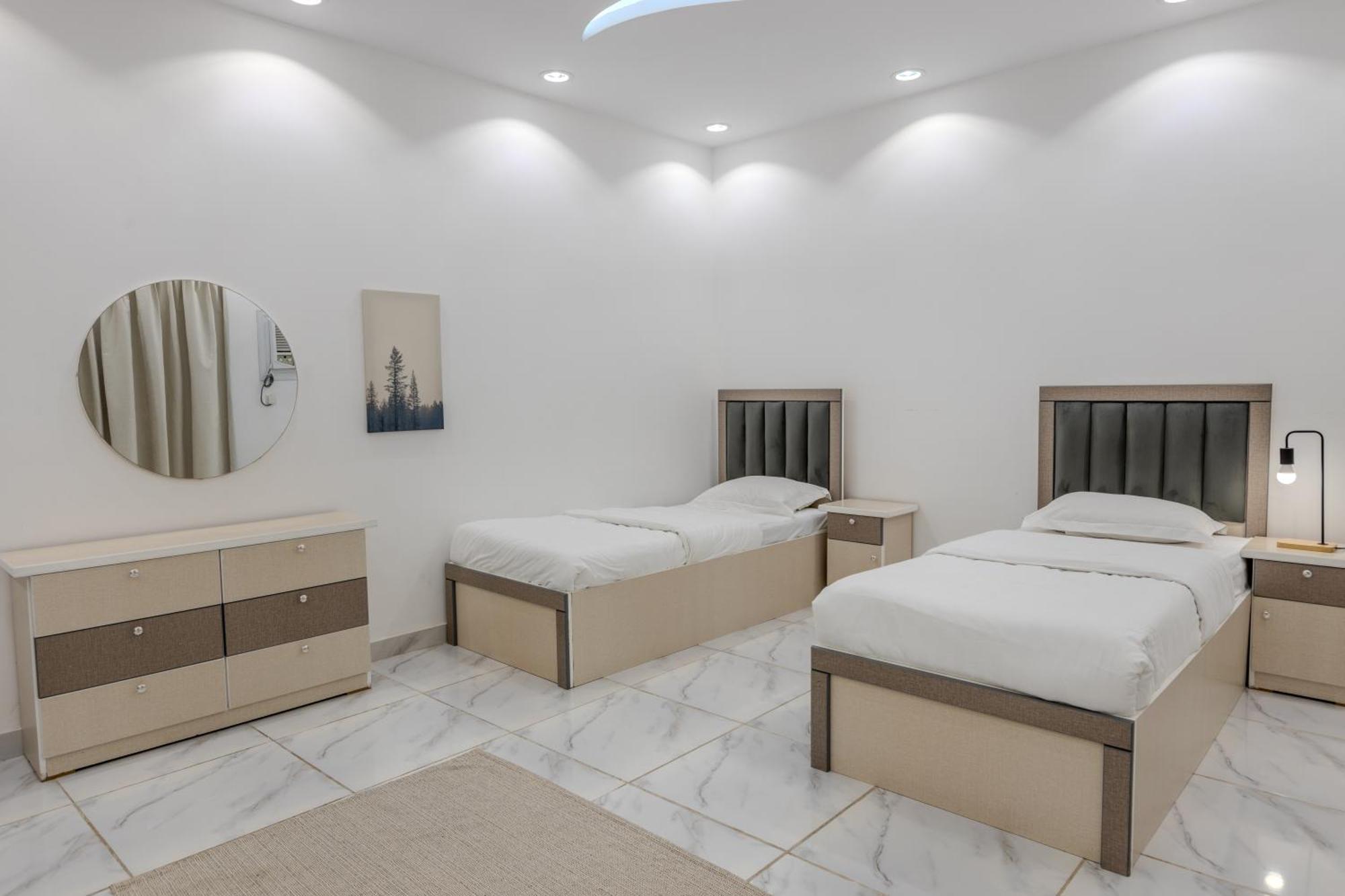 Luxurious Family 3 Bedroom Apartments 10 Mins Drive To Al-Masjid Nabawi - Nozol Noor 1 Medina Kültér fotó